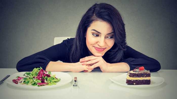 How to manage cravings with healthy eating